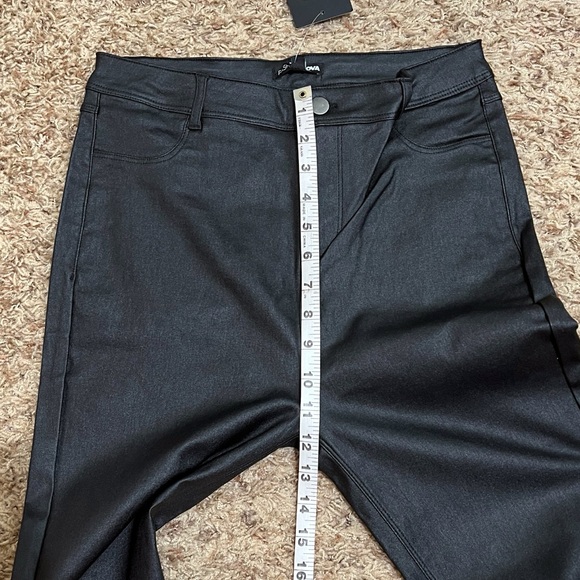 NWT! [Fashion Nova] Black Faux Leather Sammie Pants High Rise Skinny Size L - Picture 7 of 8